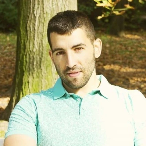 Liran Blumenberg headshot.